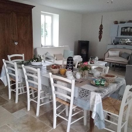 Channay-sur-Lathan Chambre D Hotes La Barriere מראה חיצוני תמונה